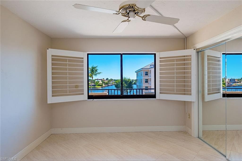 9715 Gulf Shore Dr 301, Naples, FL 34108-9