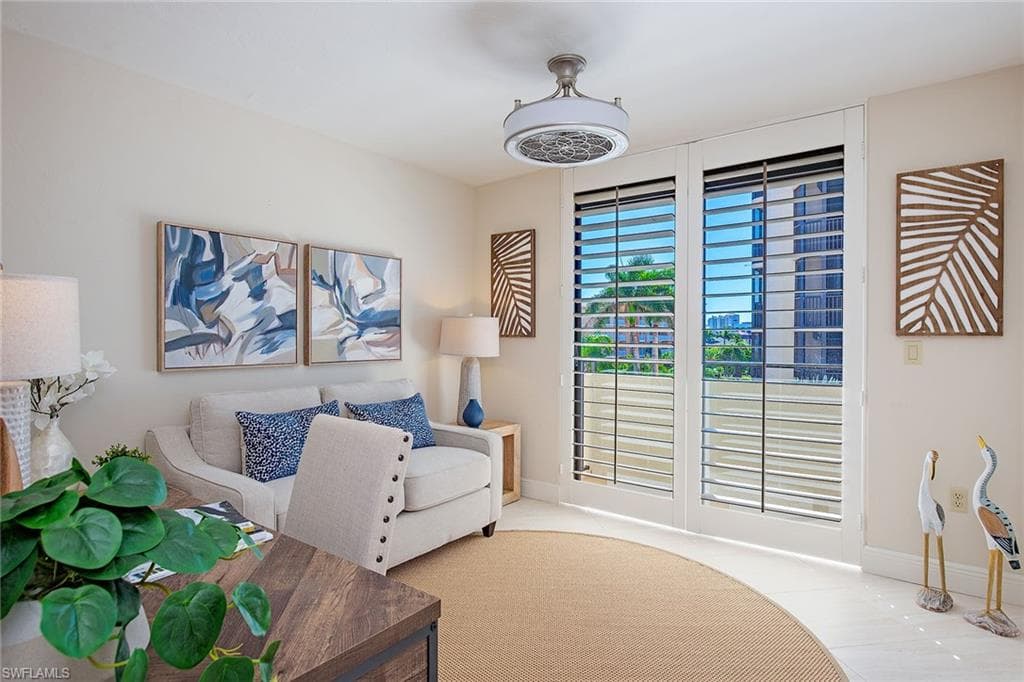 9715 Gulf Shore Dr 301, Naples, FL 34108-11