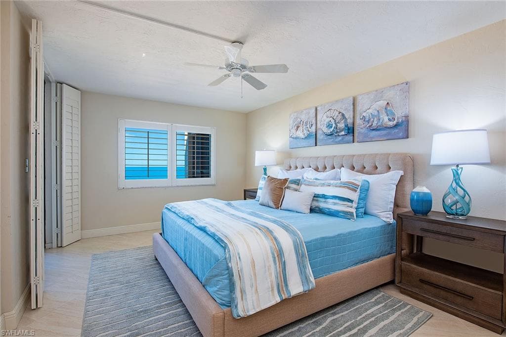 9715 Gulf Shore Dr 301, Naples, FL 34108-6