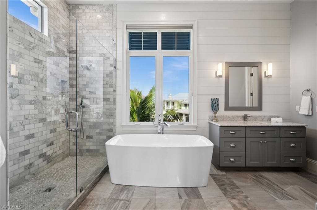 26659 Hickory Blvd, Bonita Springs, FL 34134-32