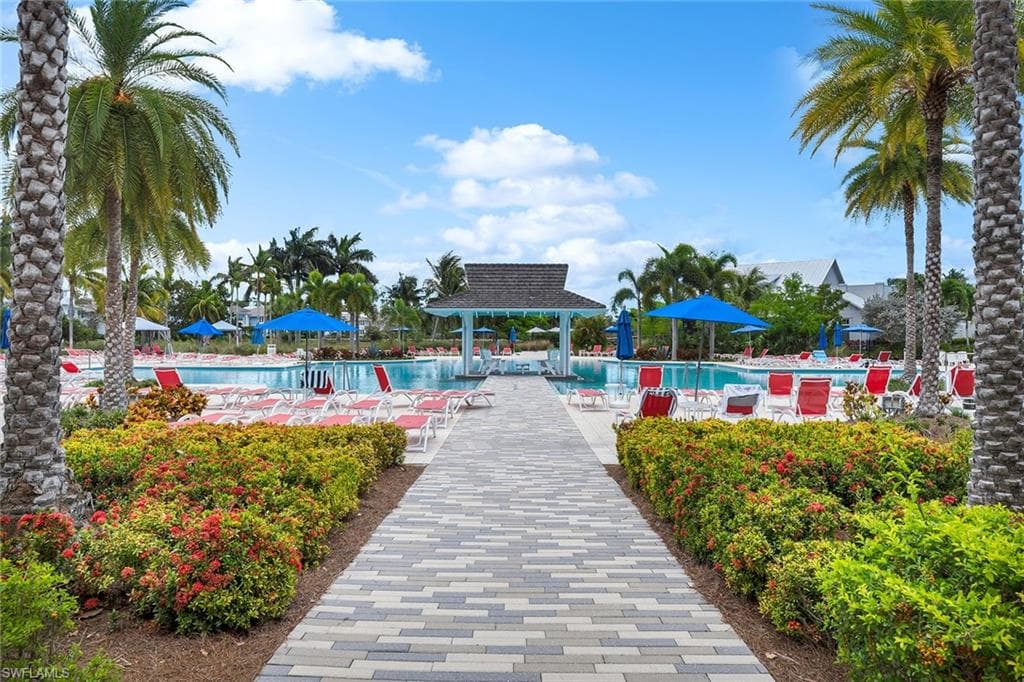 8871 Nevis Way, Naples, FL 34112-39