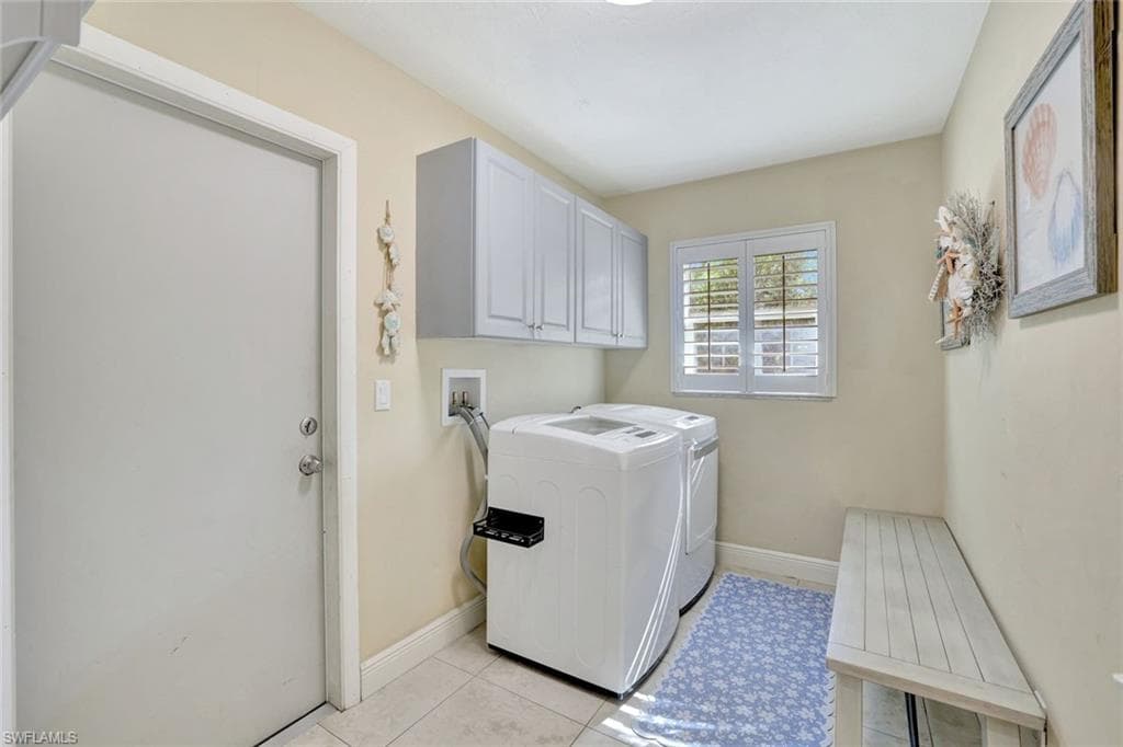 1293 Jamaica Rd, Marco Island, FL 34145-15