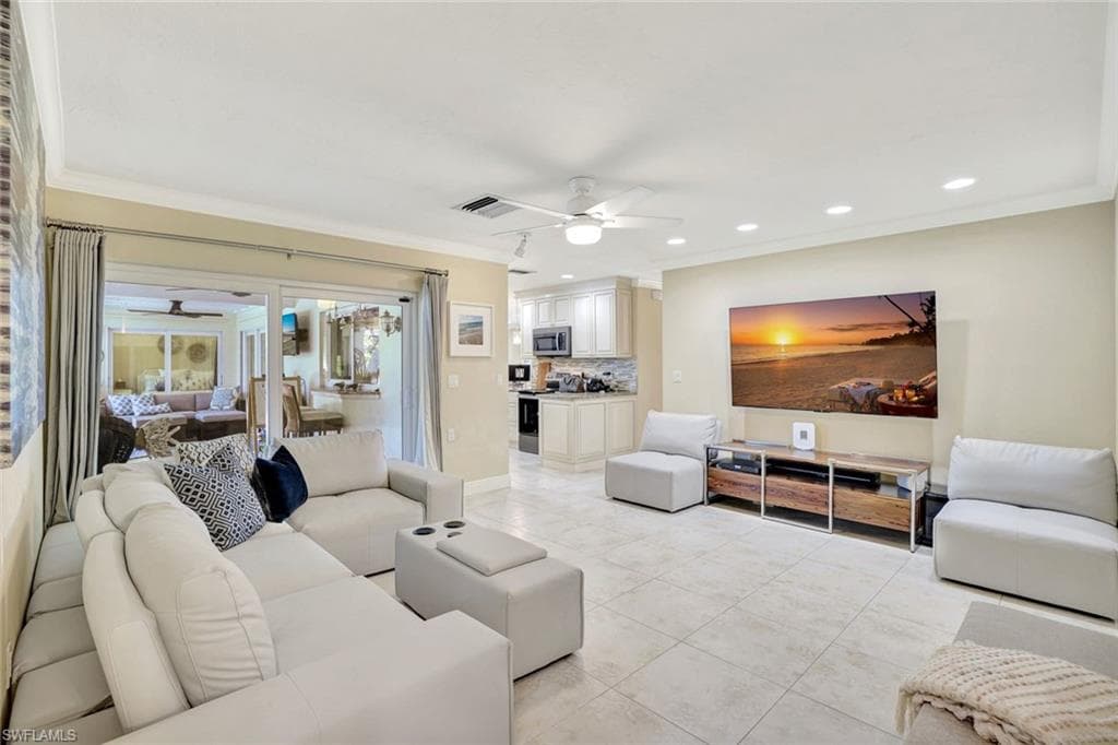 1293 Jamaica Rd, Marco Island, FL 34145-3