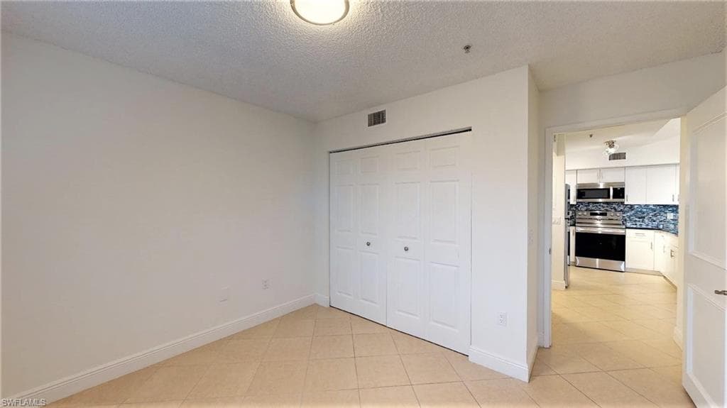 1210 Wildwood Lakes Blvd 306, Naples, FL 34104-10