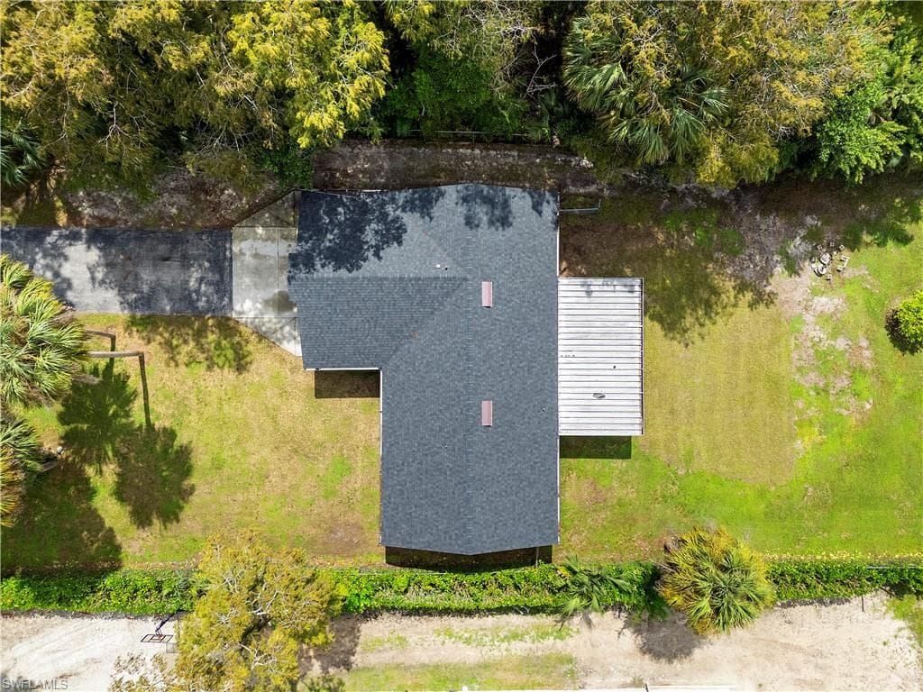 241 8th St SE, Naples, FL 34117-10