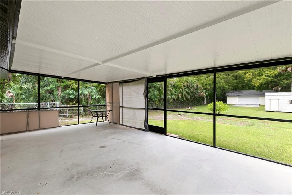 241 8th St SE, Naples, FL 34117-30