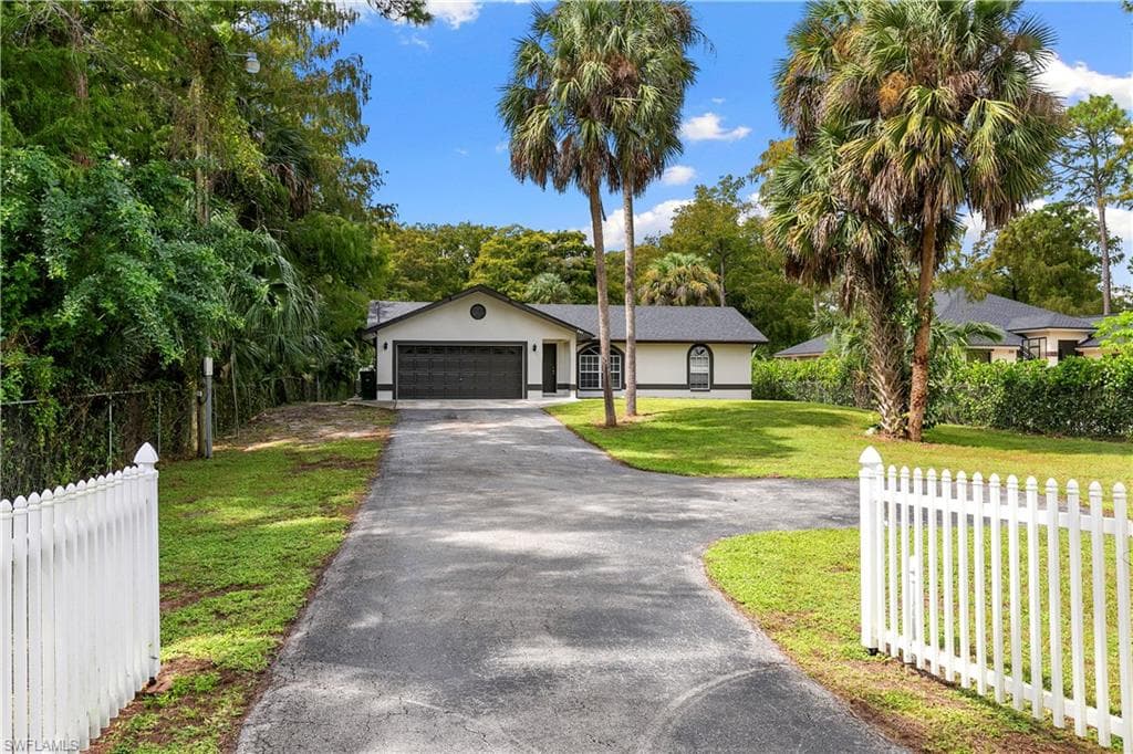 241 8th St SE, Naples, FL 34117-6