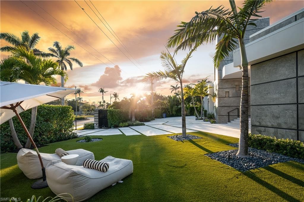 441 Mooring Line Dr, Naples, FL 34102-11