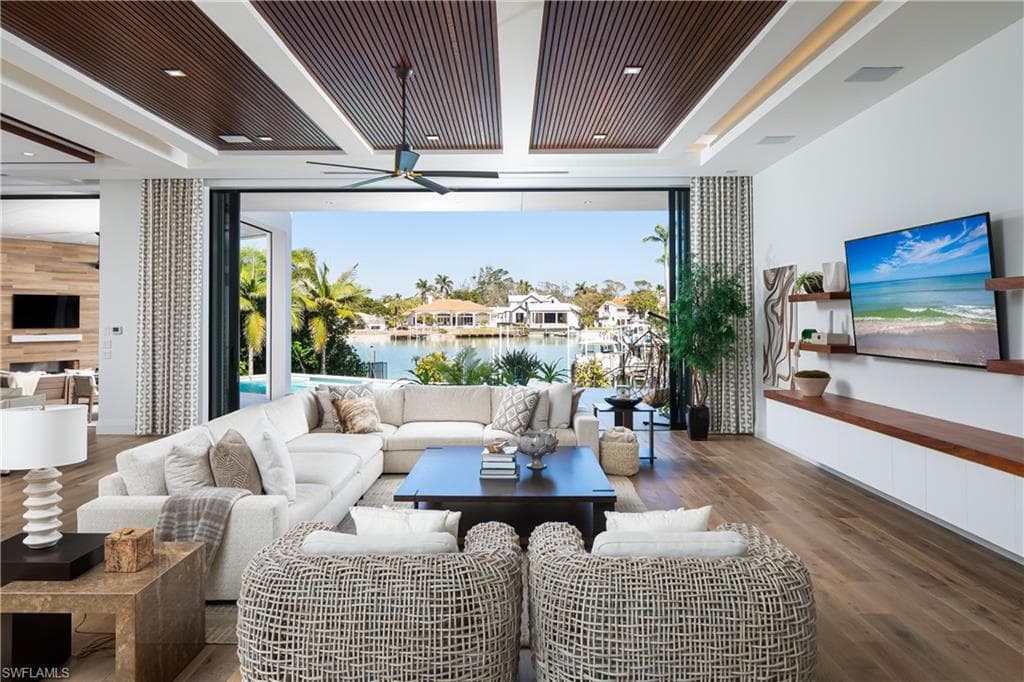 441 Mooring Line Dr, Naples, FL 34102-14