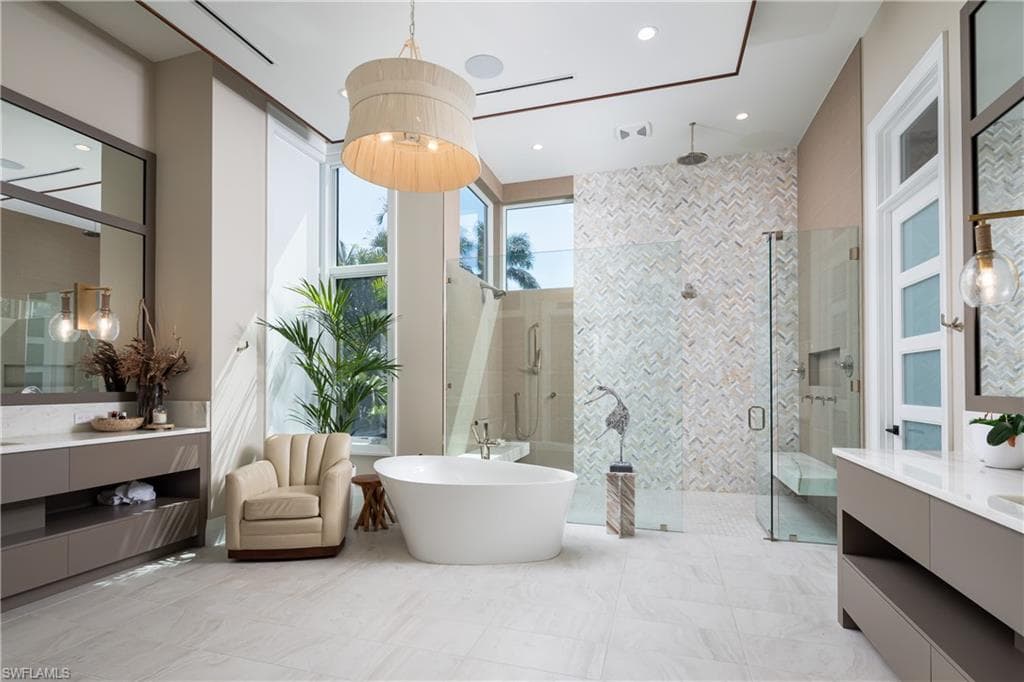 441 Mooring Line Dr, Naples, FL 34102-27