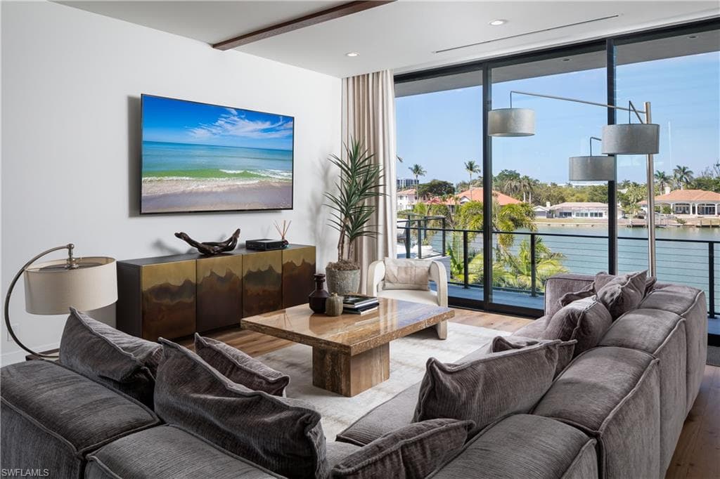 441 Mooring Line Dr, Naples, FL 34102-33