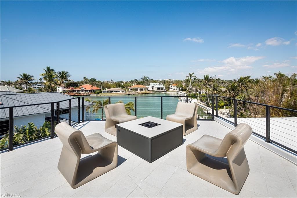 441 Mooring Line Dr, Naples, FL 34102-45