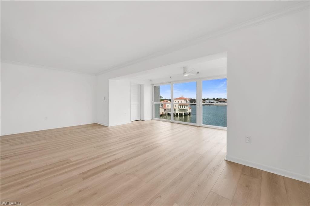 3500 Gulf Shore Blvd N 402, Naples, FL 34103-13