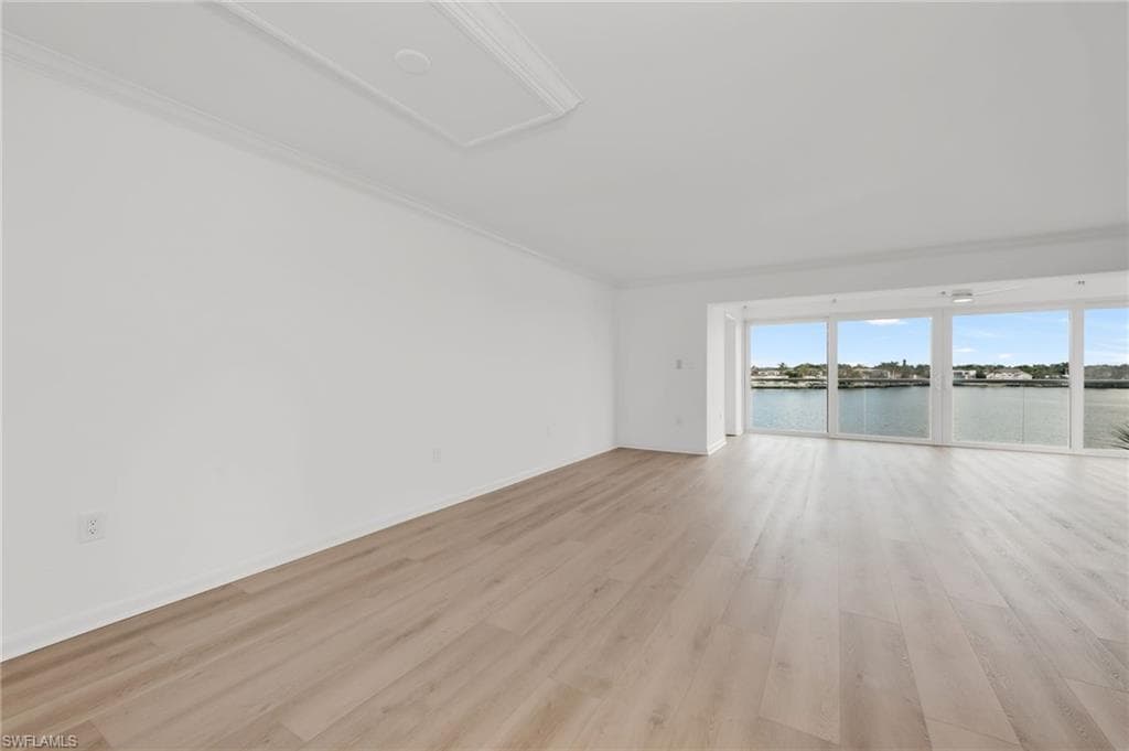 3500 Gulf Shore Blvd N 402, Naples, FL 34103-19