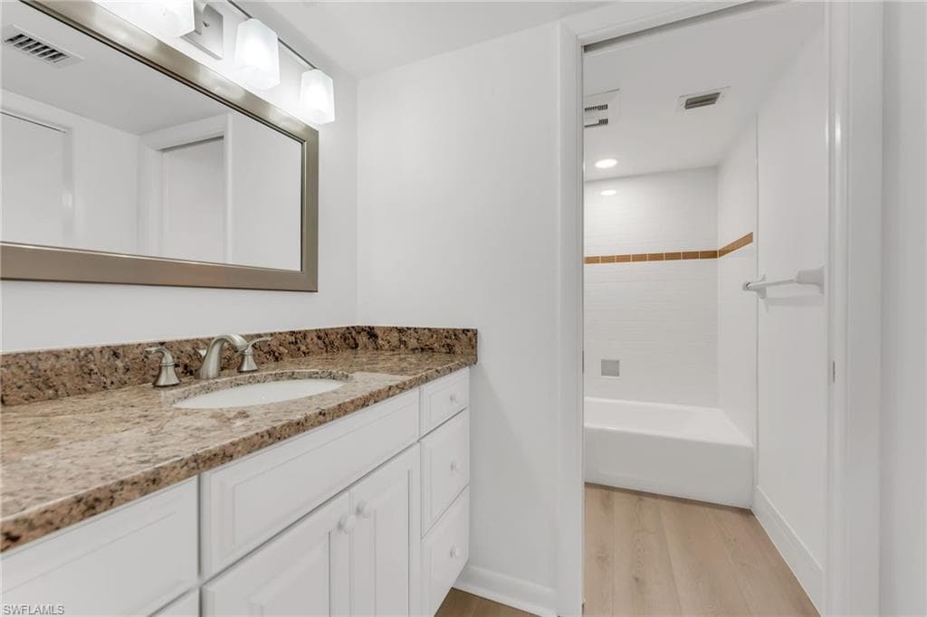 3500 Gulf Shore Blvd N 402, Naples, FL 34103-27