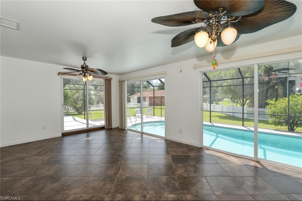 360 16th Ave NW, Naples, FL 34120-2351-12