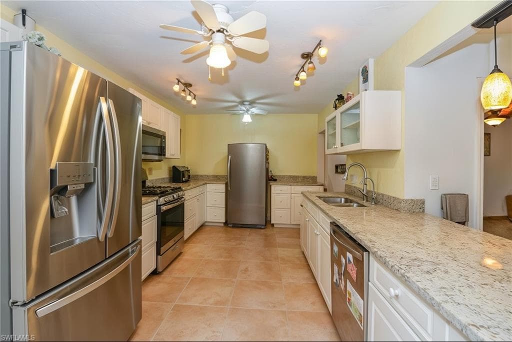 360 16th Ave NW, Naples, FL 34120-2351-14