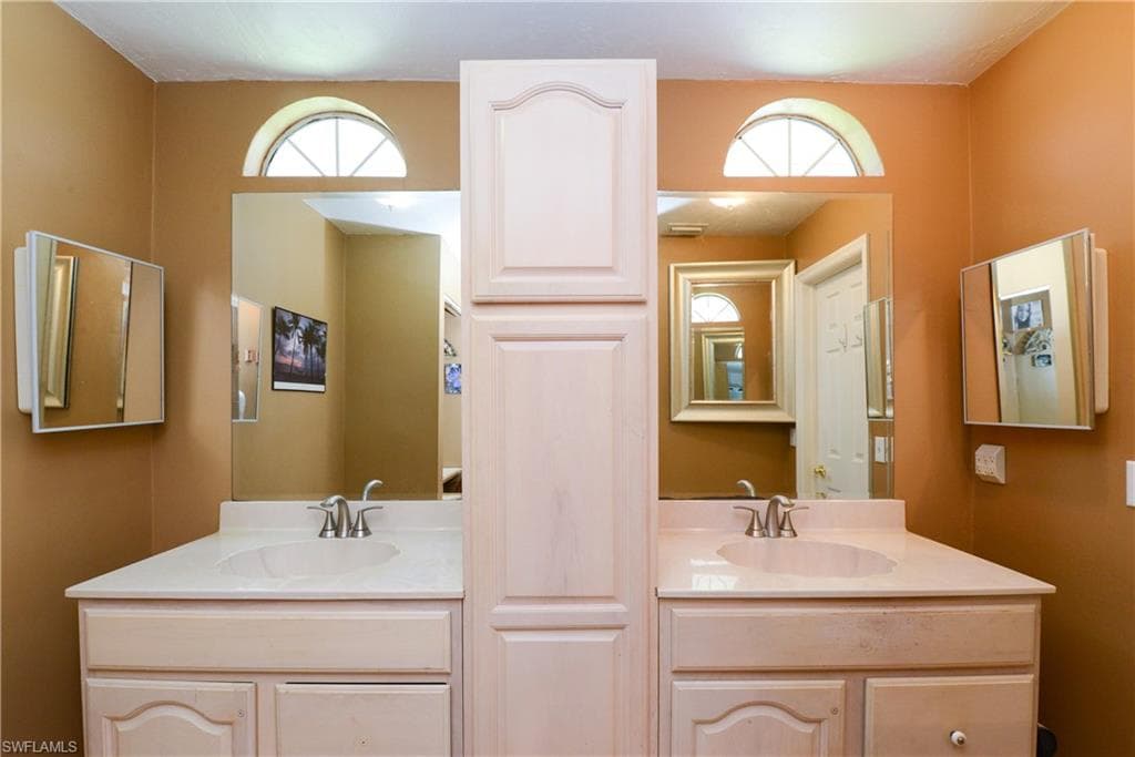 360 16th Ave NW, Naples, FL 34120-2351-20