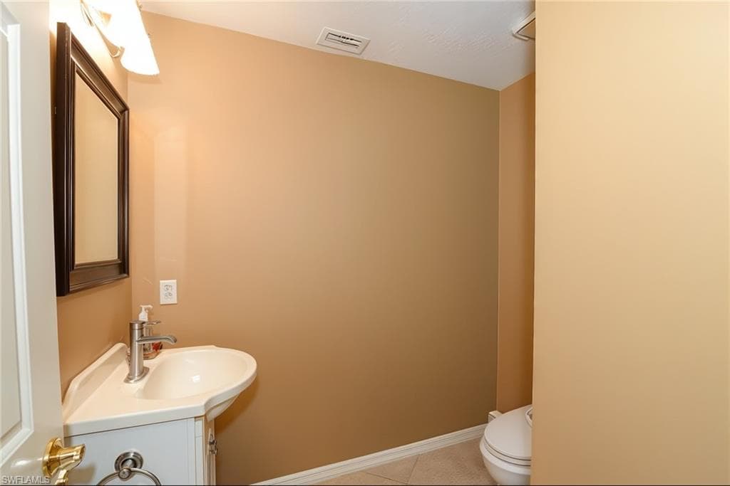360 16th Ave NW, Naples, FL 34120-2351-22