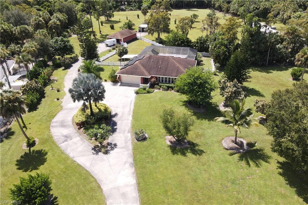 360 16th Ave NW, Naples, FL 34120-2351-6