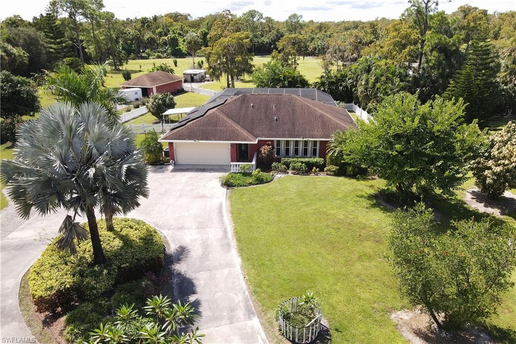 360 16th Ave NW, Naples, FL 34120-2351-7
