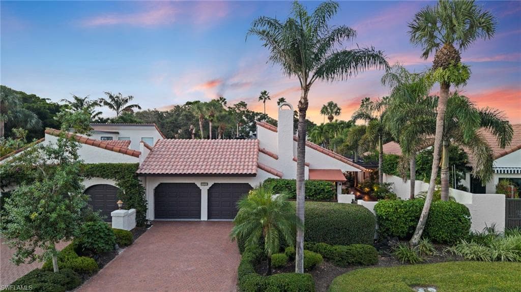 504 Tierra Mar Ln E 2, Naples, FL 34108-1
