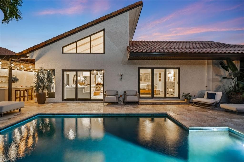 504 Tierra Mar Ln E 2, Naples, FL 34108-35