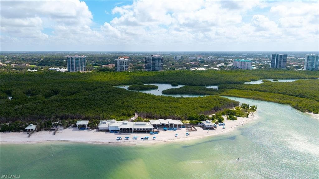 504 Tierra Mar Ln E 2, Naples, FL 34108-43