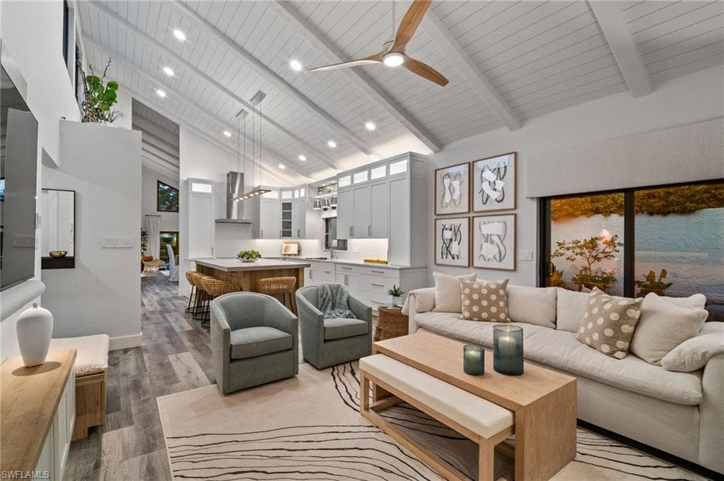 504 Tierra Mar Ln E 2, Naples, FL 34108-6