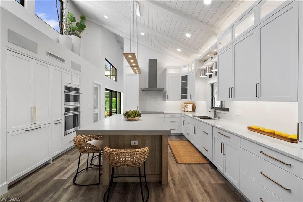 504 Tierra Mar Ln E 2, Naples, FL 34108-7