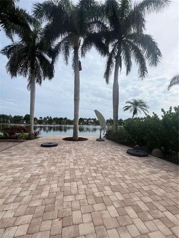 4509 Southern Breeze Dr, Naples, FL 34114-3