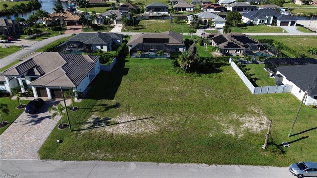 3437 18th St, Cape Coral, FL 33993-3