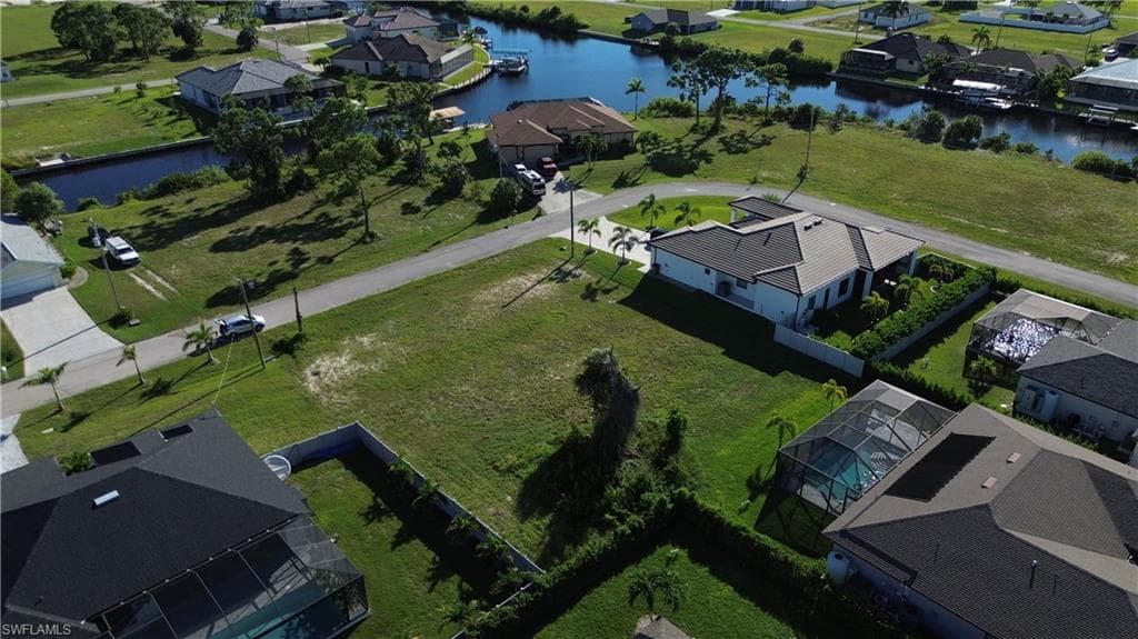 3437 18th St, Cape Coral, FL 33993-6