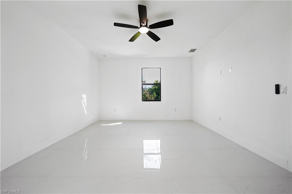 2458 9th Ter, Cape Coral, FL 33993-14