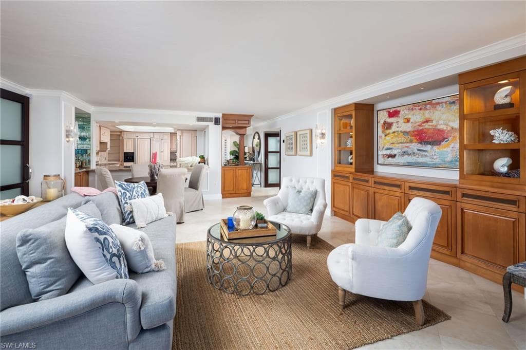 10851 Gulf Shore Dr 1003, Naples, FL 34108-9