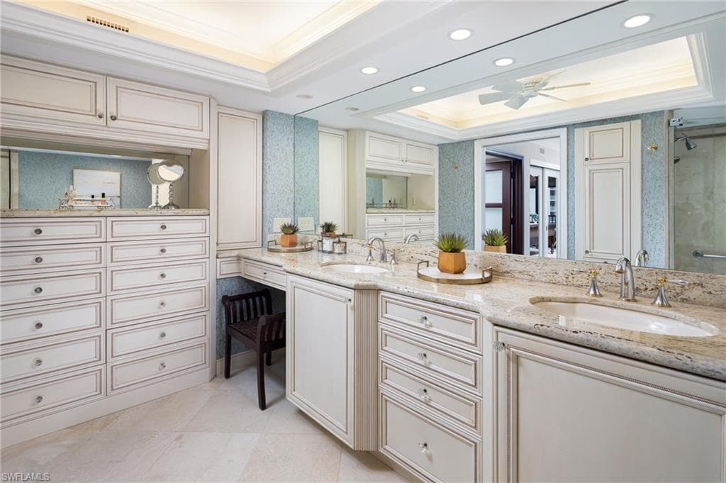 10851 Gulf Shore Dr 1003, Naples, FL 34108-14