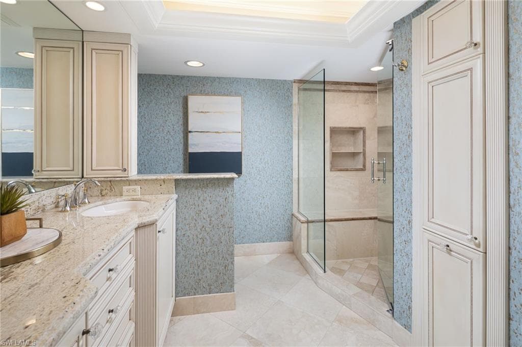 10851 Gulf Shore Dr 1003, Naples, FL 34108-15