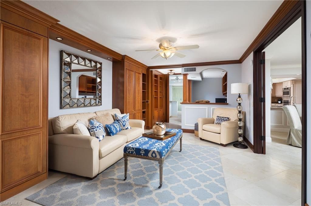 10851 Gulf Shore Dr 1003, Naples, FL 34108-19