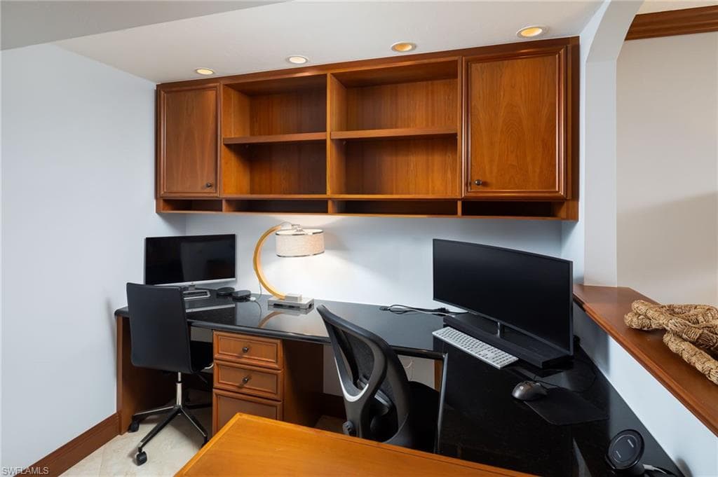 10851 Gulf Shore Dr 1003, Naples, FL 34108-20