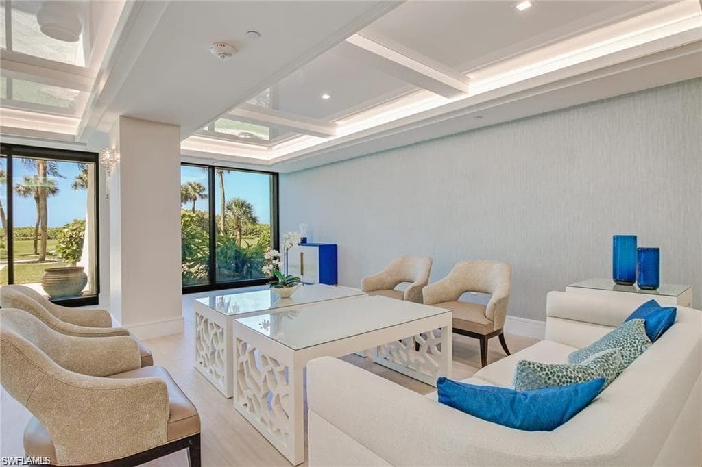 10851 Gulf Shore Dr 1003, Naples, FL 34108-27