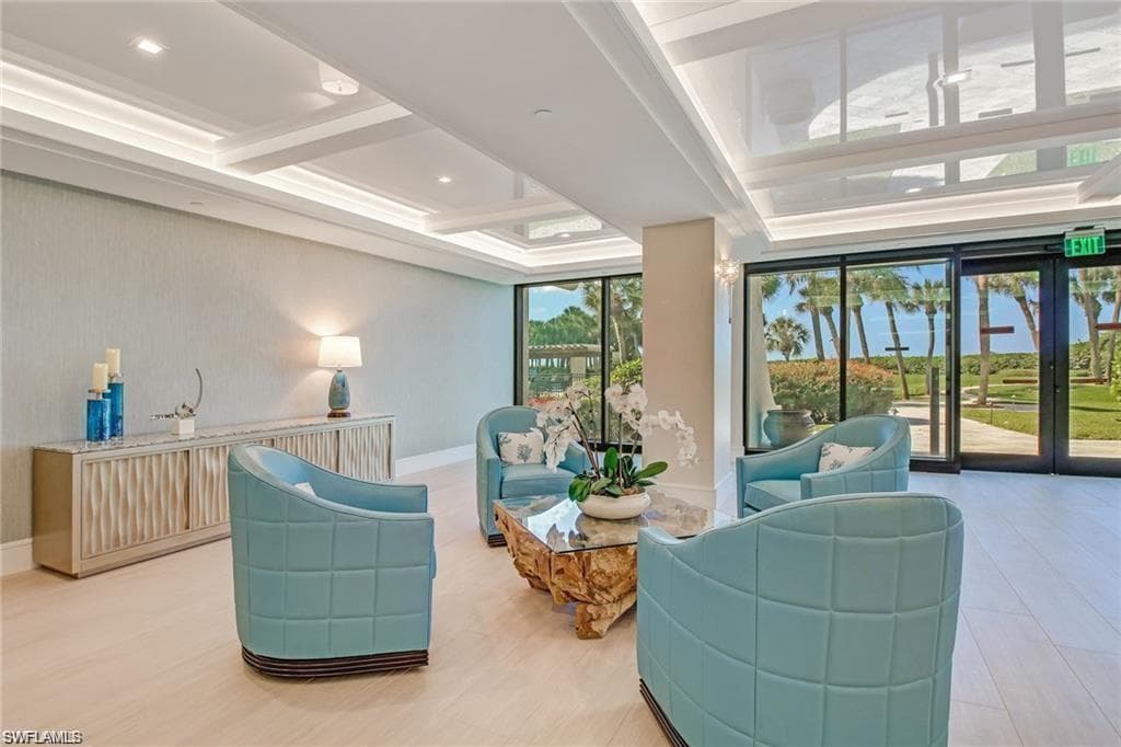 10851 Gulf Shore Dr 1003, Naples, FL 34108-28