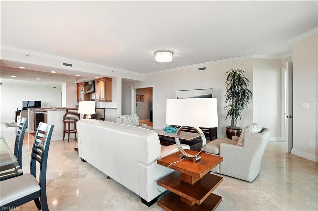 265 Indies Way 1605, Naples, FL 34110-9