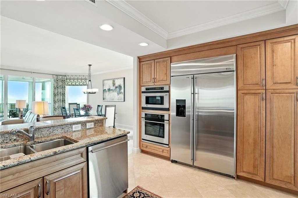 265 Indies Way 1605, Naples, FL 34110-12