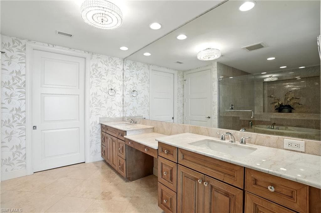 265 Indies Way 1605, Naples, FL 34110-23