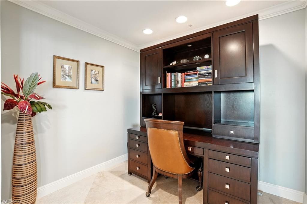 265 Indies Way 1605, Naples, FL 34110-25