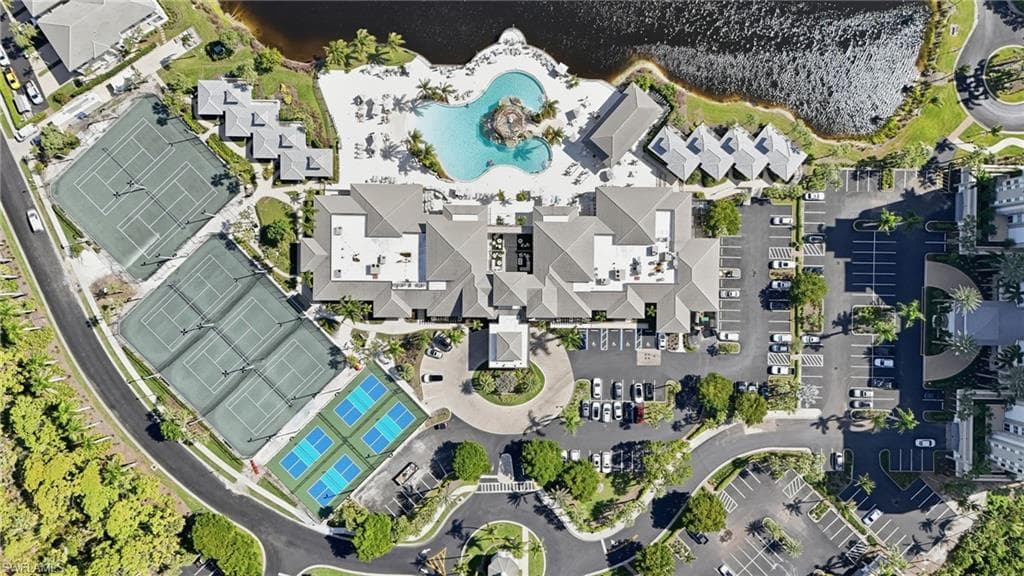 265 Indies Way 1605, Naples, FL 34110-45