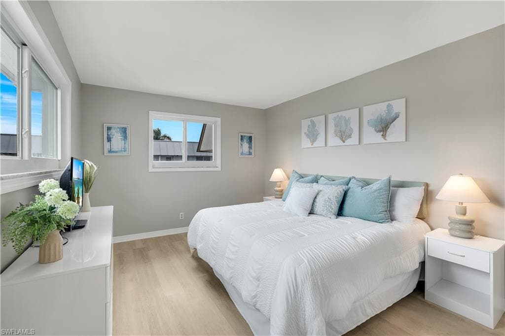 766 Central Ave 313, Naples, FL 34102-11