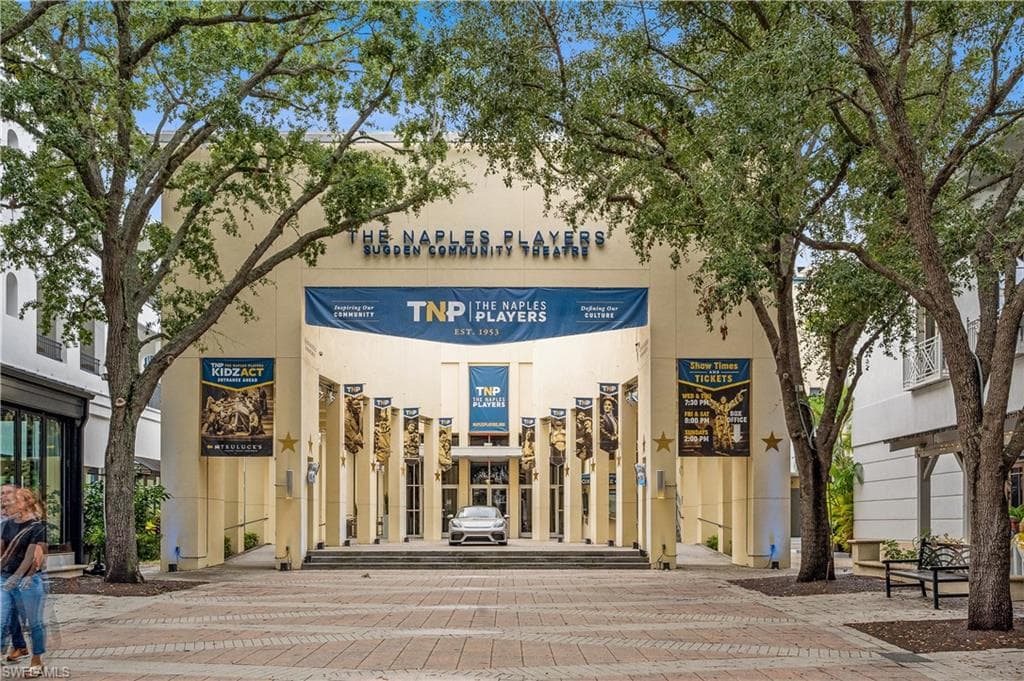 766 Central Ave 313, Naples, FL 34102-26