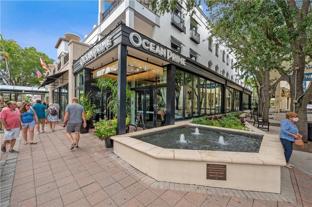 766 Central Ave 313, Naples, FL 34102-27