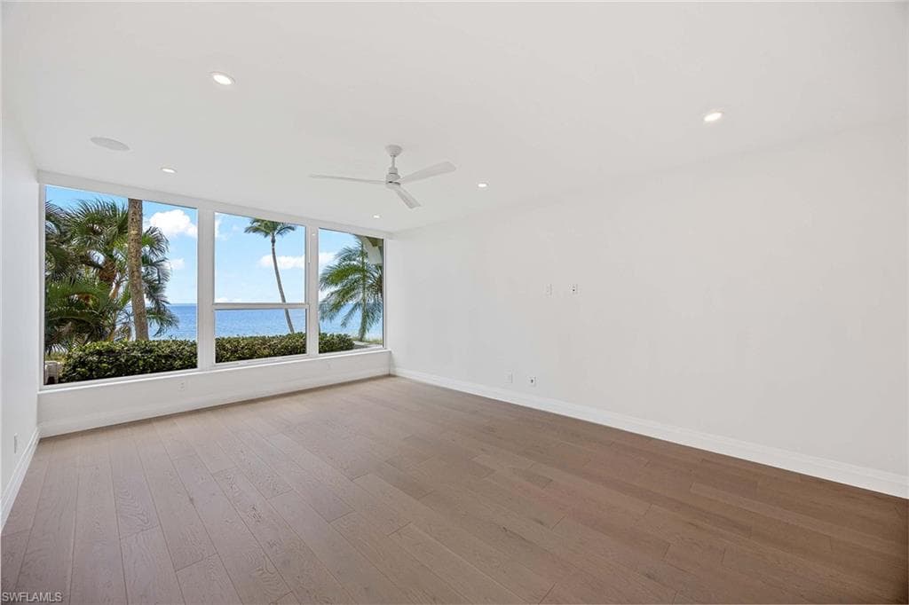 4301 Gulf Shore Blvd N 202, Naples, FL 34103-16